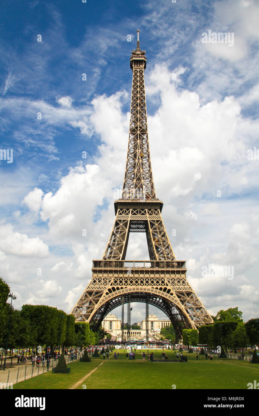 Torre Eiffel: A Dama de Ferro de Paris